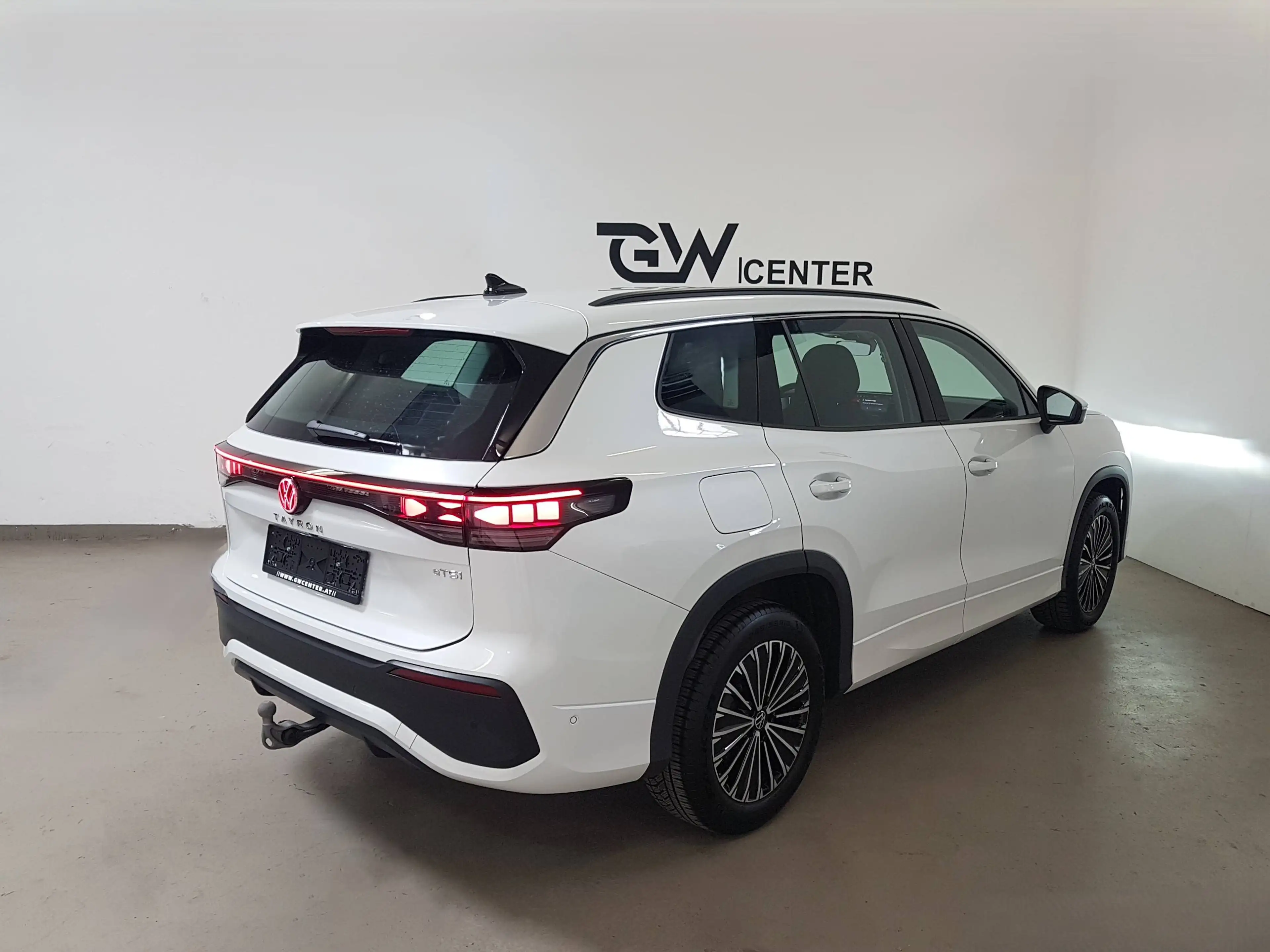 Volkswagen Tayron 1.5 eTSI 110 kW Life IQ Lights-Matrix-AHK 7-Sitzer 360 — photo 8