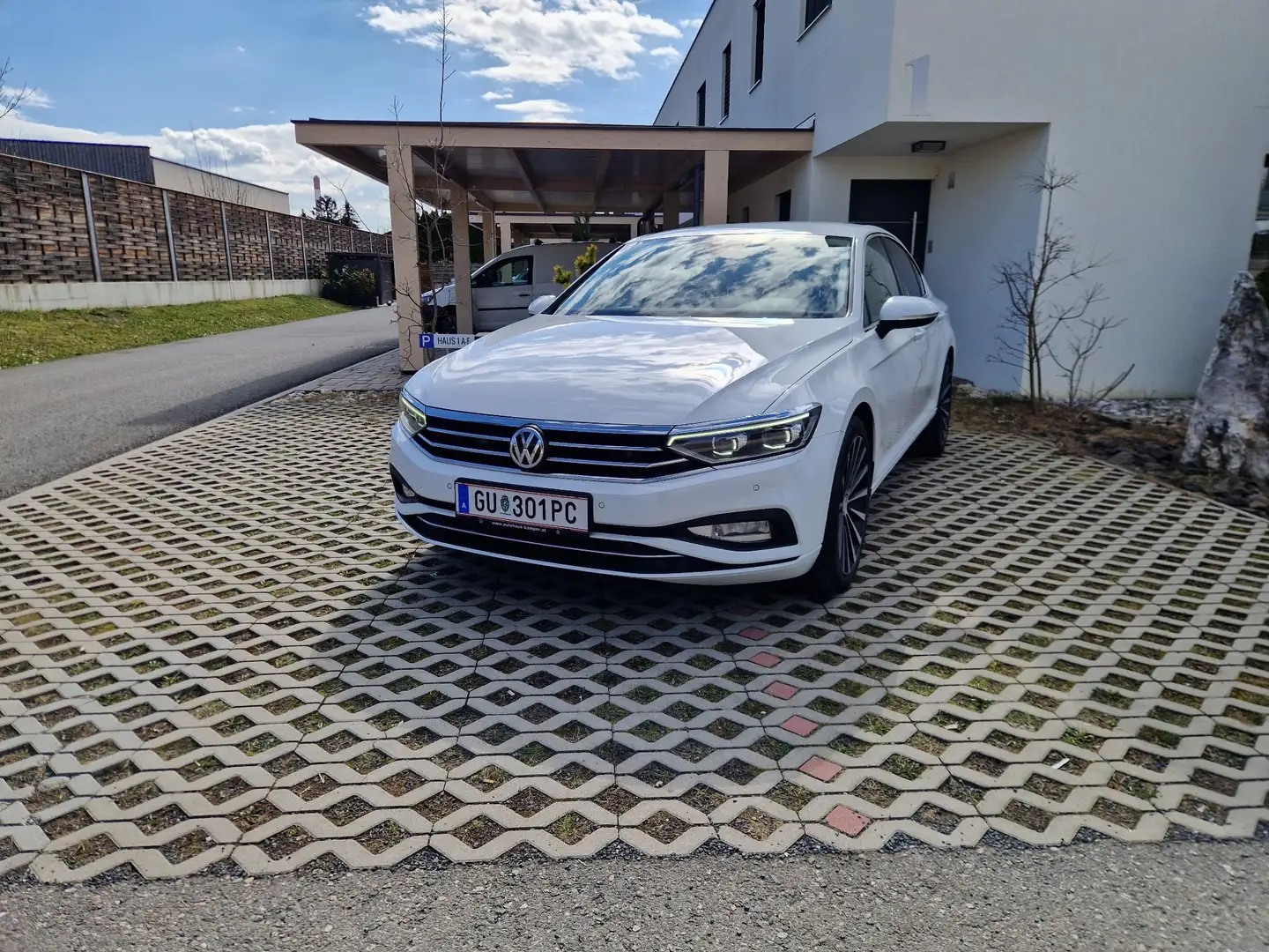 Volkswagen Passat 2.0 TDI SCR DSG Business - 2