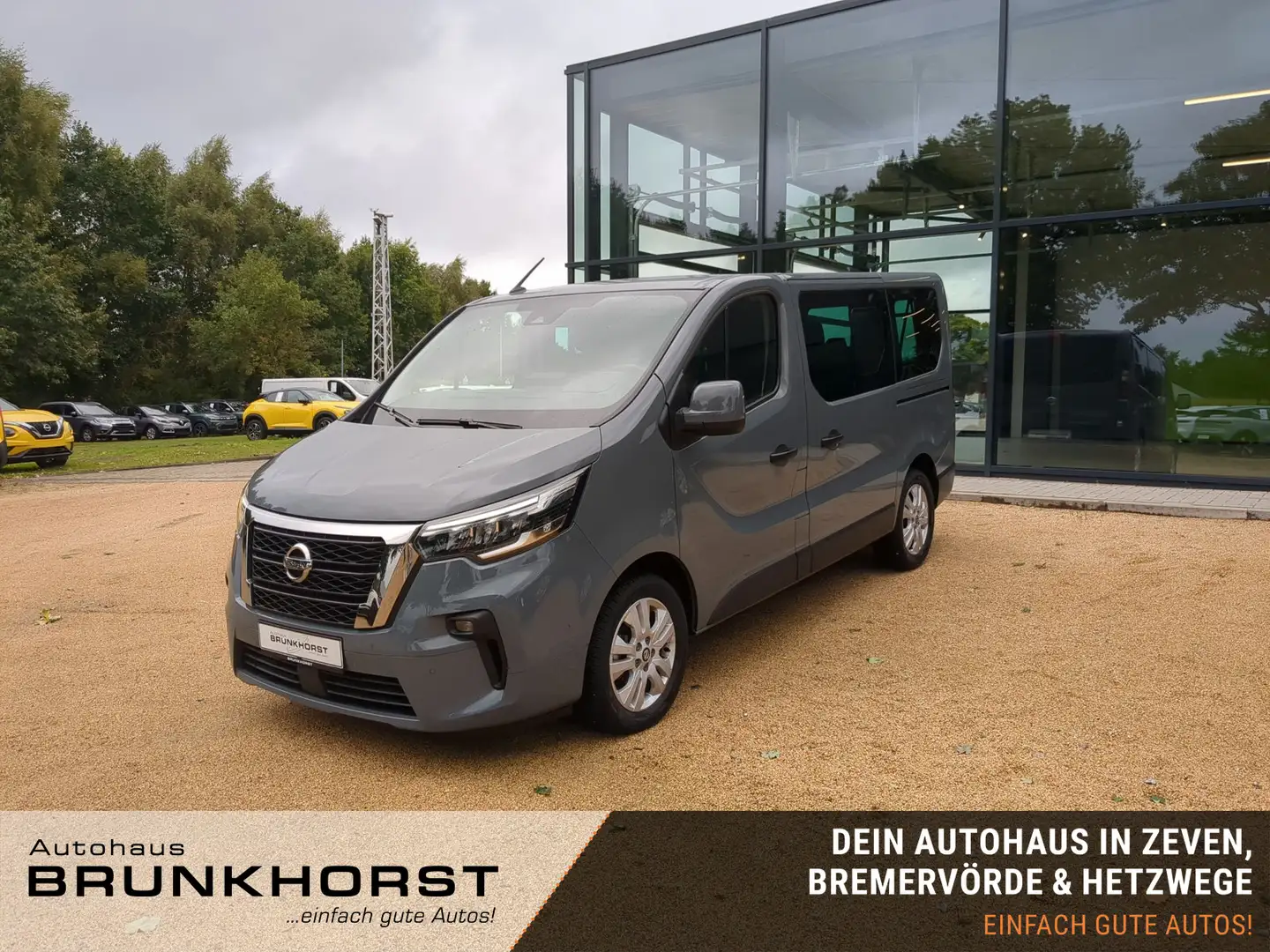 Nissan Primastar 2,8t dCi 150 L1H1 Tekna 8-Sitzer PDC+SHZ+RFK Grau - 1