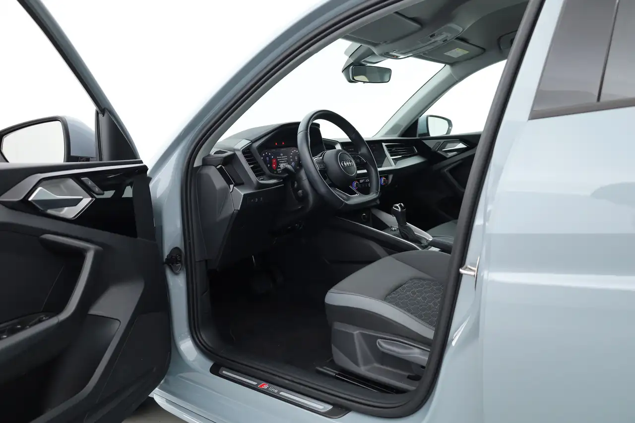 Audi A1 Sportback 30 Tfsi S-Line Arrow Gray Rijklaar, миниатюра 5