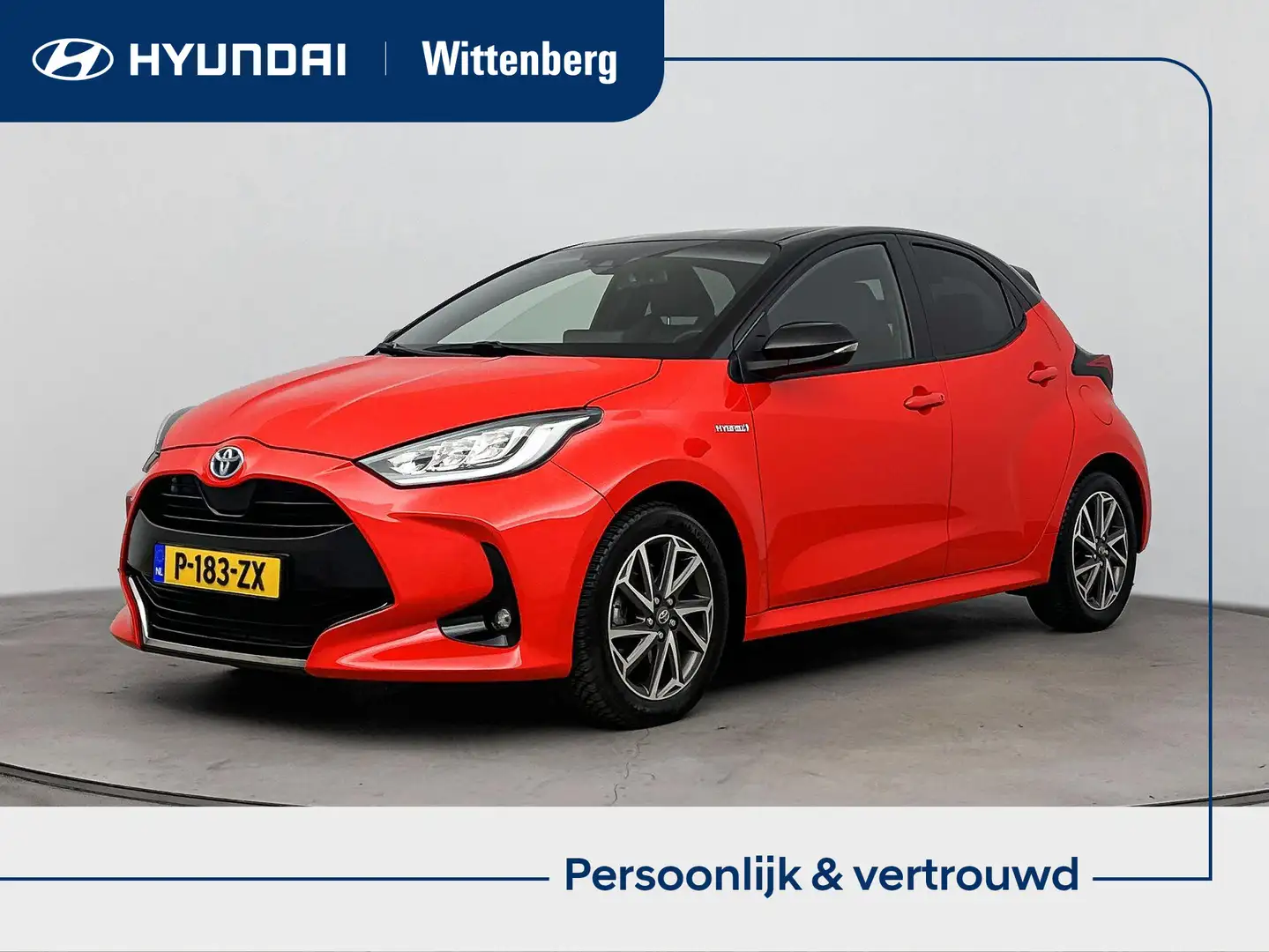 Toyota Yaris 1.5 HYBRID LAUNCH EDITION | ALL SEASONS | TWO TONE Rood - 1