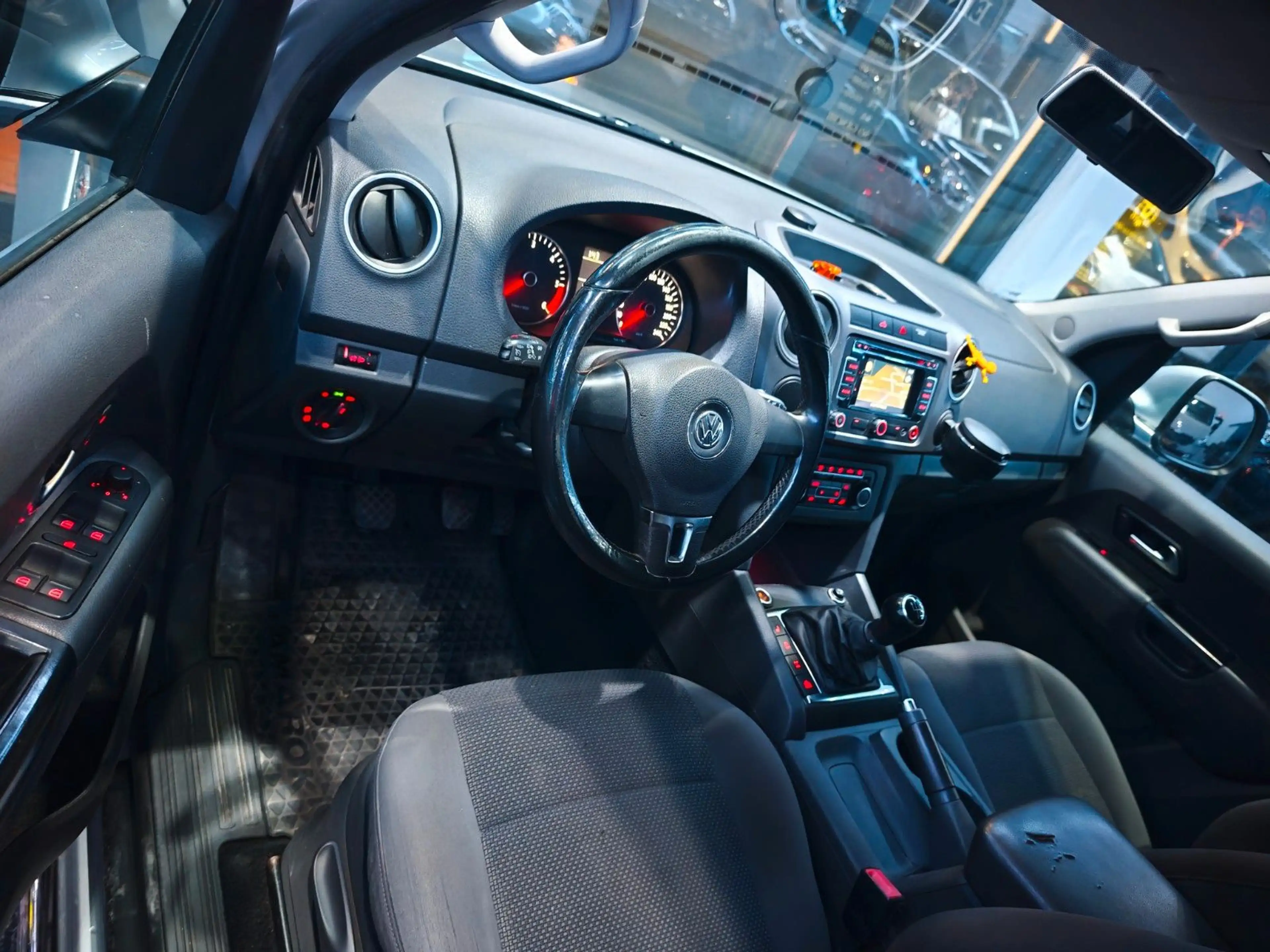 Volkswagen Amarok Highline DoubleCab 4Motion — photo 18