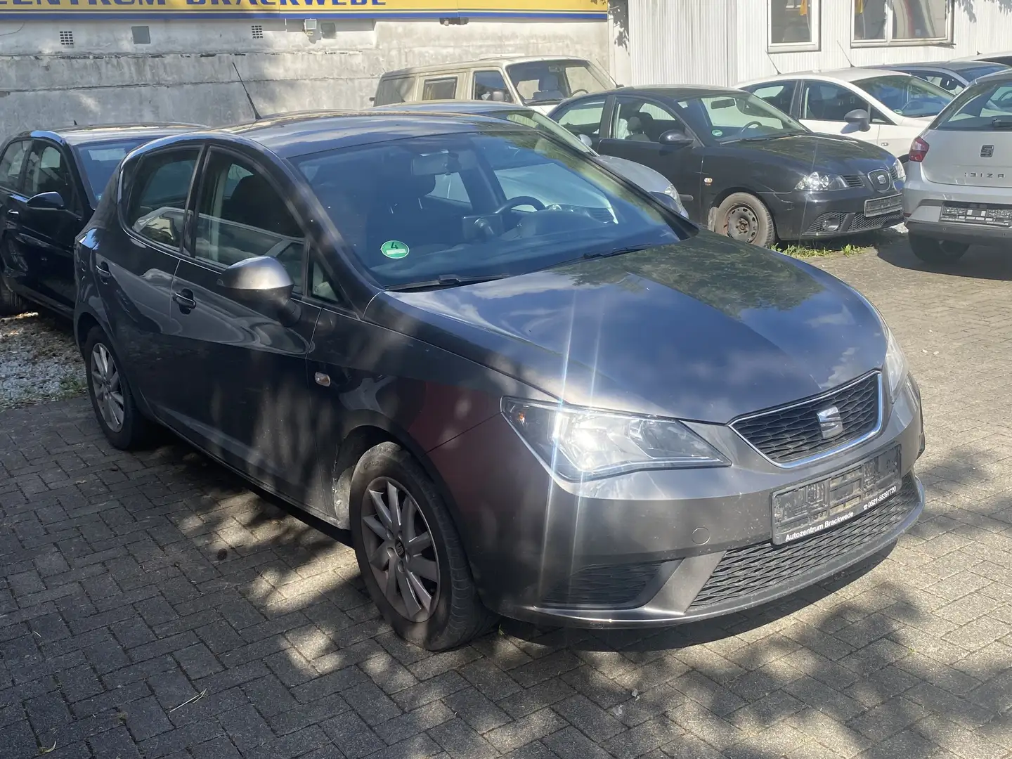 SEAT Ibiza 1.2 TSI Style Salsa Navi Grau - 1