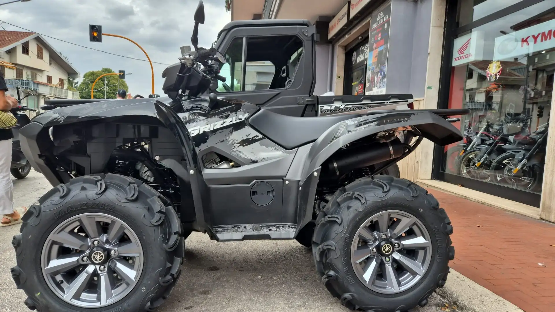Yamaha Grizzly 700 EPS - SE My 2025 - Targa Agricola Nero - 1