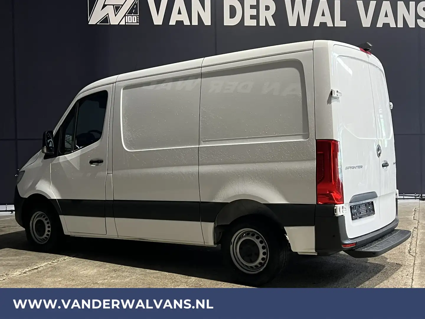 Mercedes-Benz Sprinter 215 CDI 150pk L1H1 Euro6 Airco | Camera | Apple Ca Wit - 2