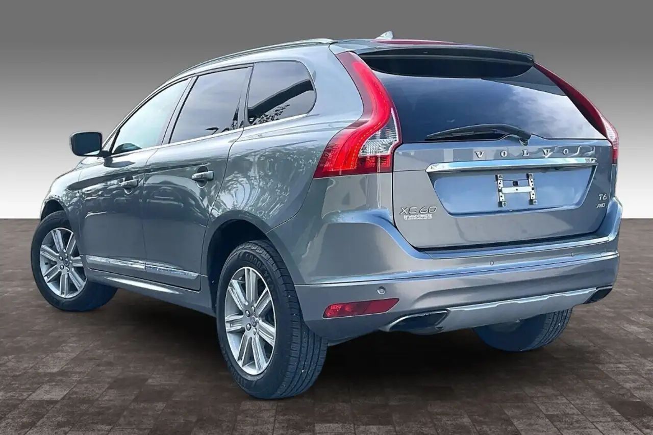 Volvo XC60 снимка Volvo XC60