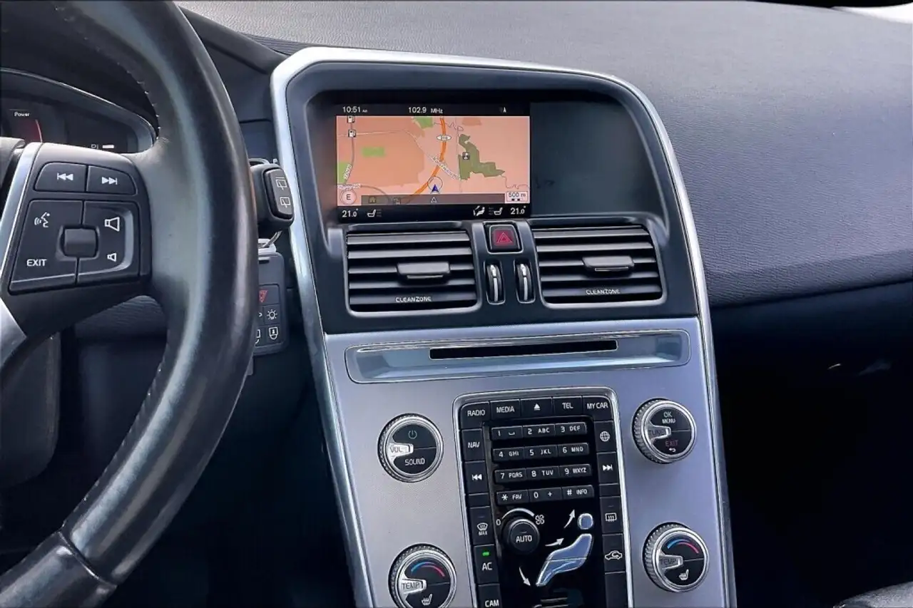 Volvo XC60 снимка Volvo XC60