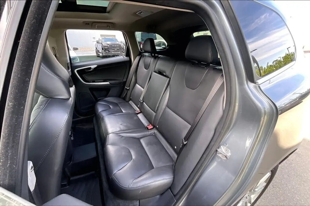 Volvo XC60 снимка Volvo XC60