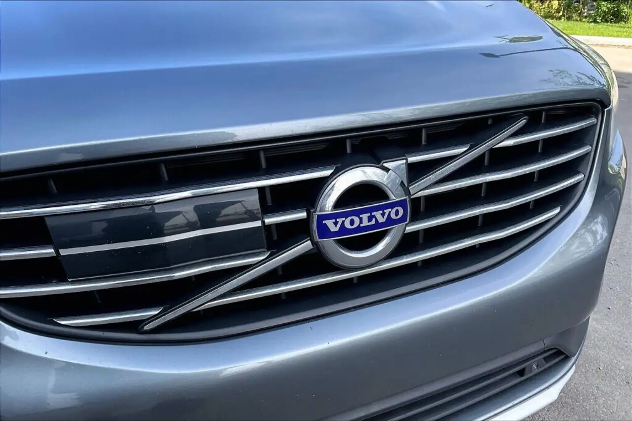 Volvo XC60 снимка Volvo XC60