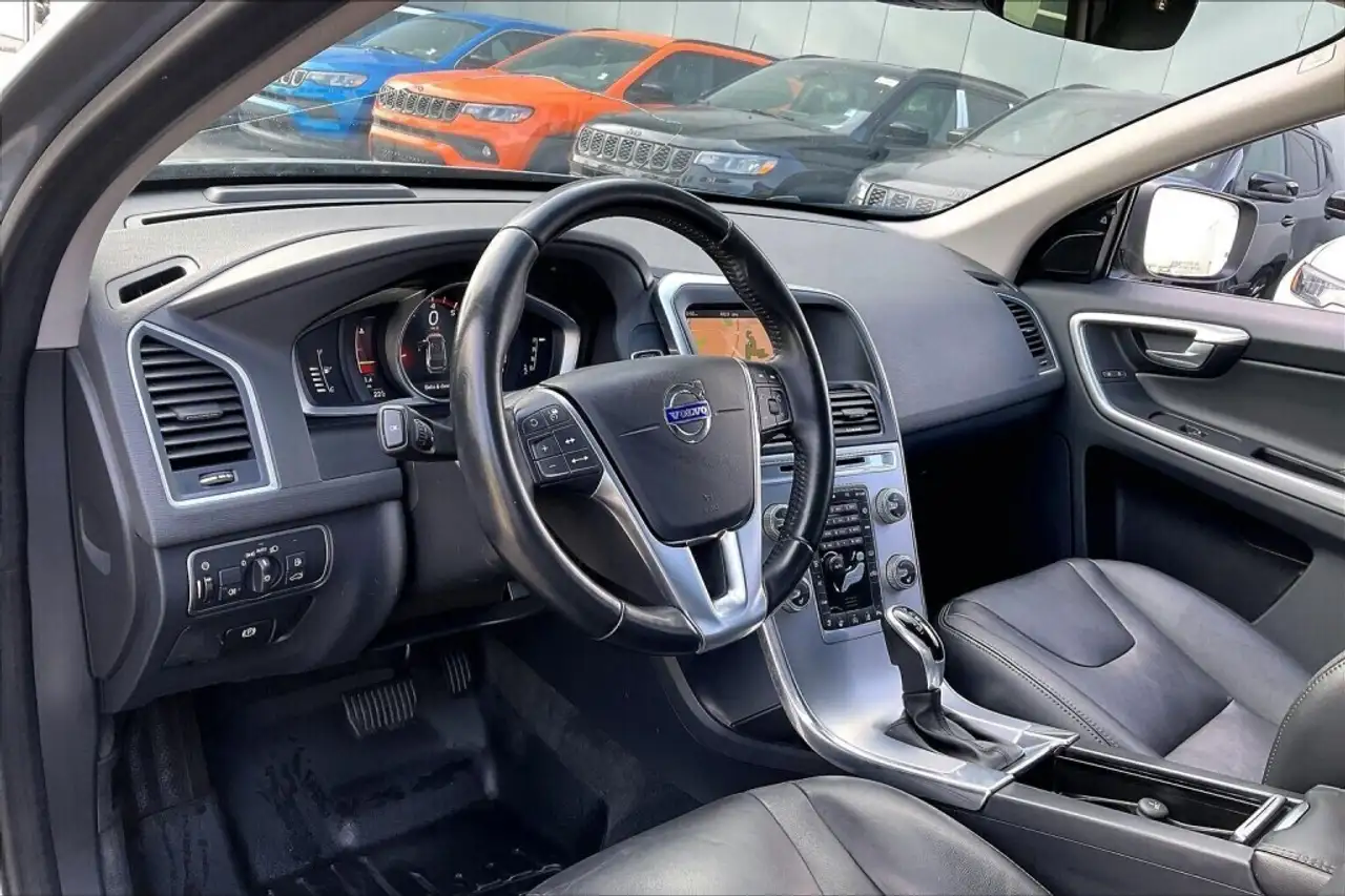 Volvo XC60 снимка Volvo XC60