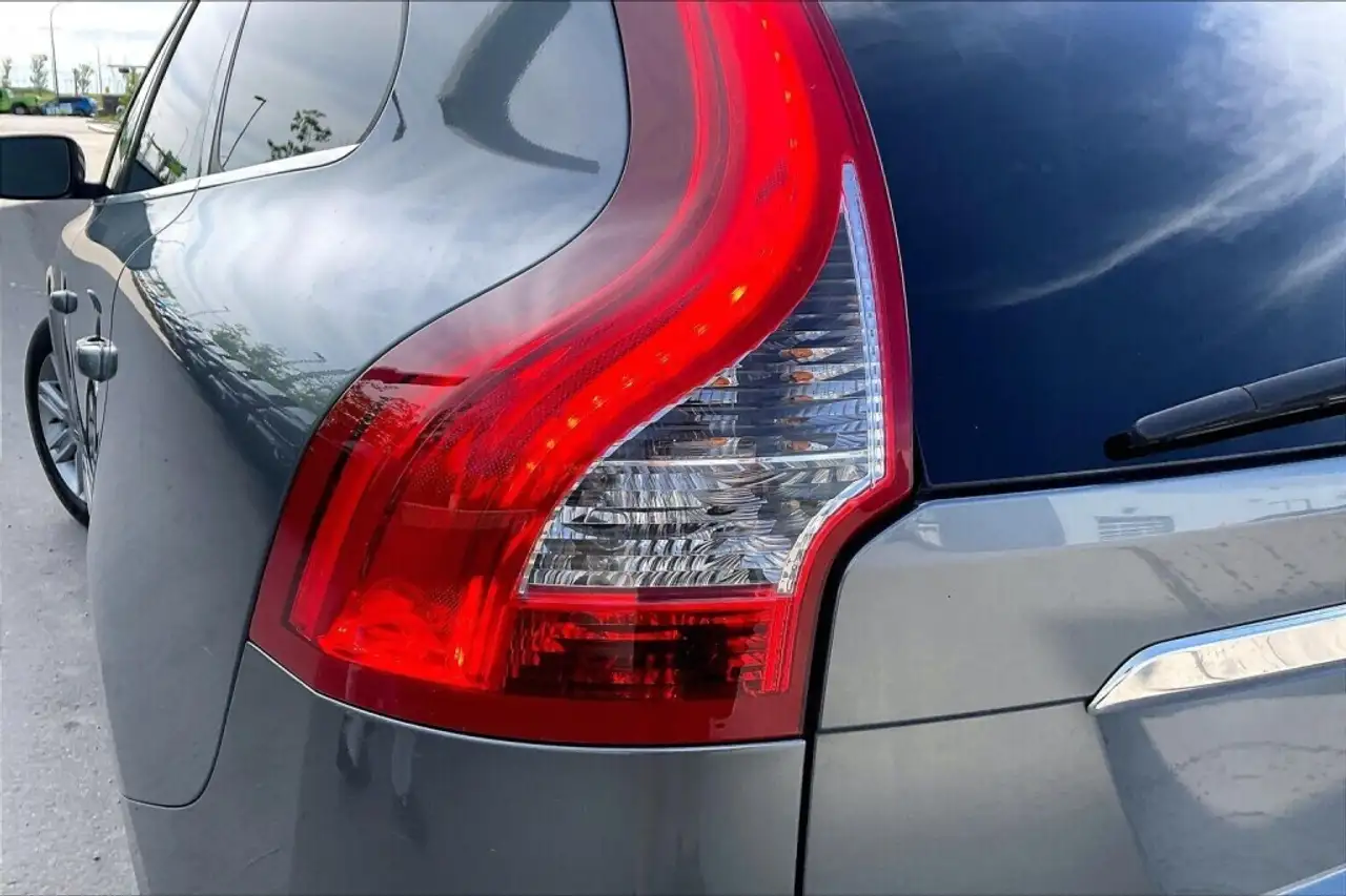 Volvo XC60 снимка Volvo XC60