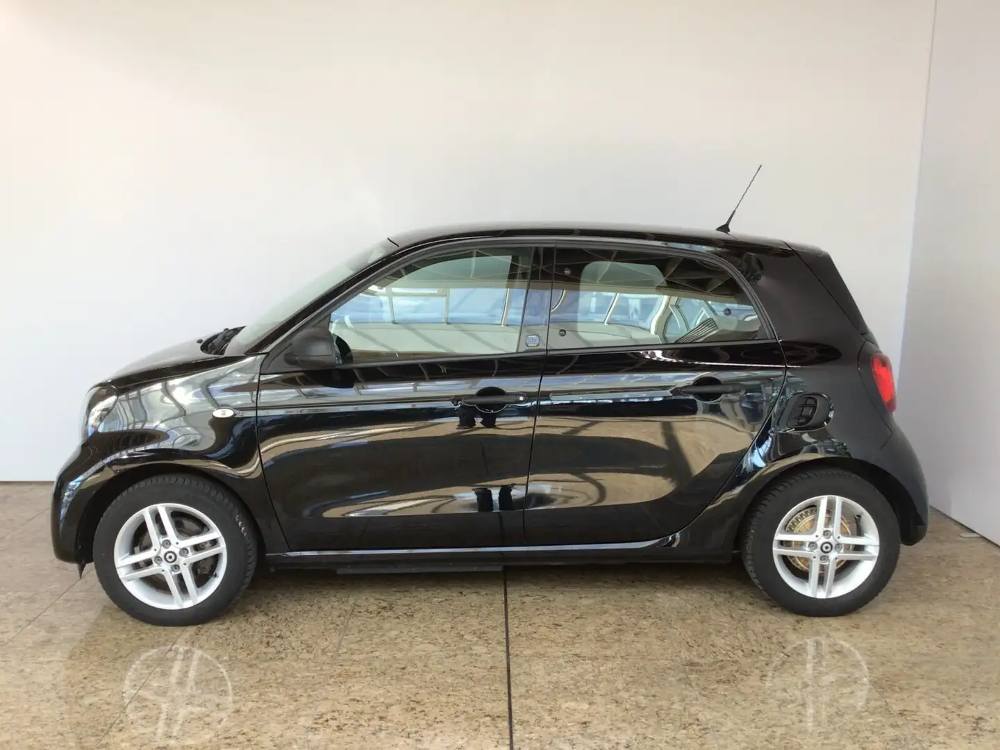 smart forFour smart EQ forfour Klima/Sitzhzg./BC/Tempomat/eFH. Schwarz - 2