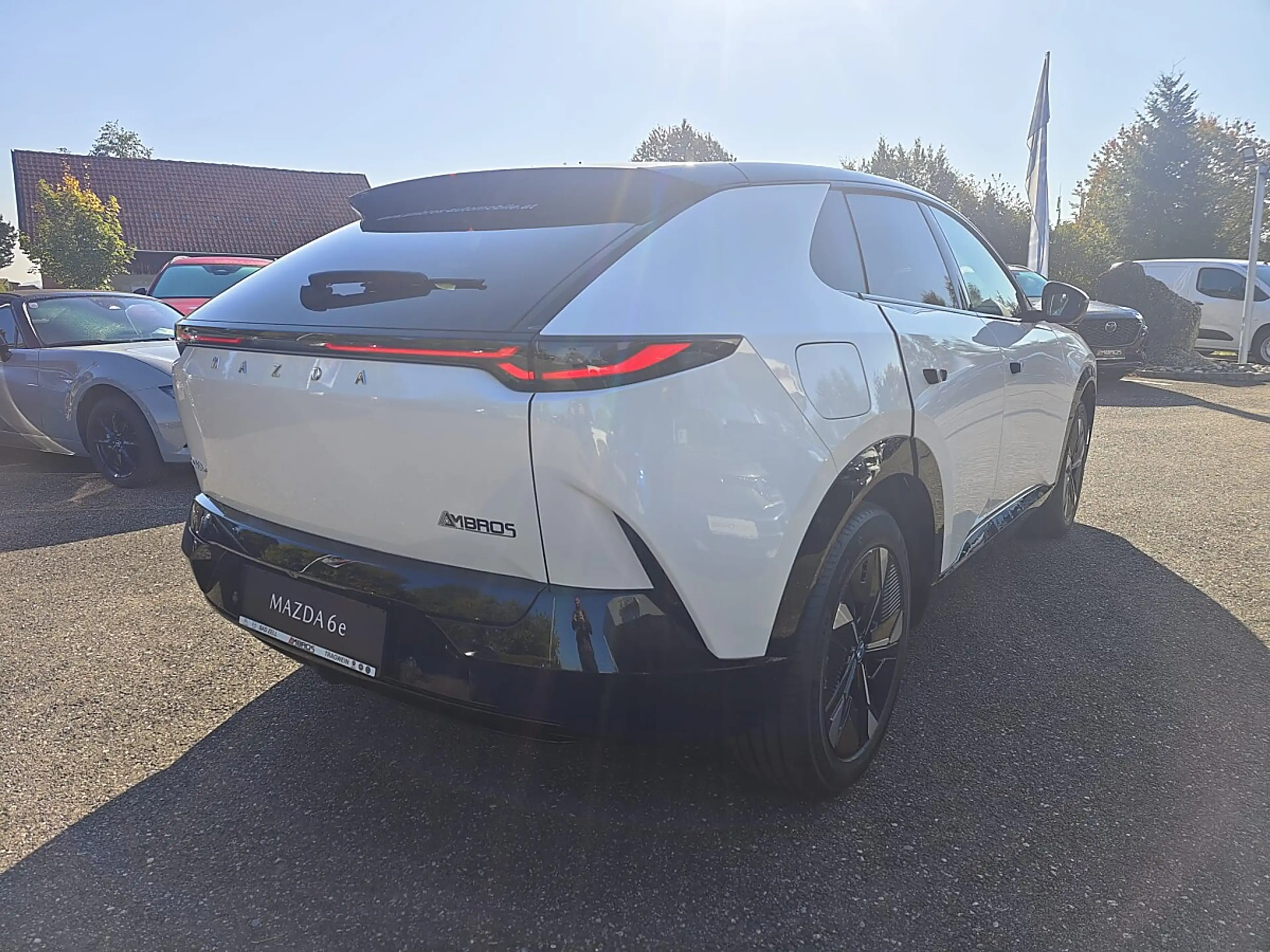 Mazda CX-6e Mazda CX-6e 78kWh Takumi — photo 9