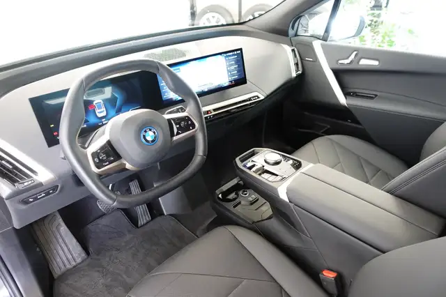 BMW iX xDrive50 I20 Ansicht 8