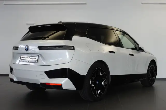 BMW iX xDrive50 I20 Ansicht 3