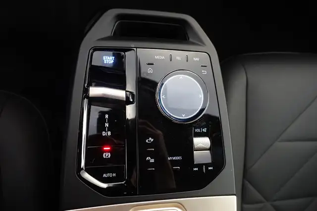 BMW iX xDrive50 I20 Ansicht 19
