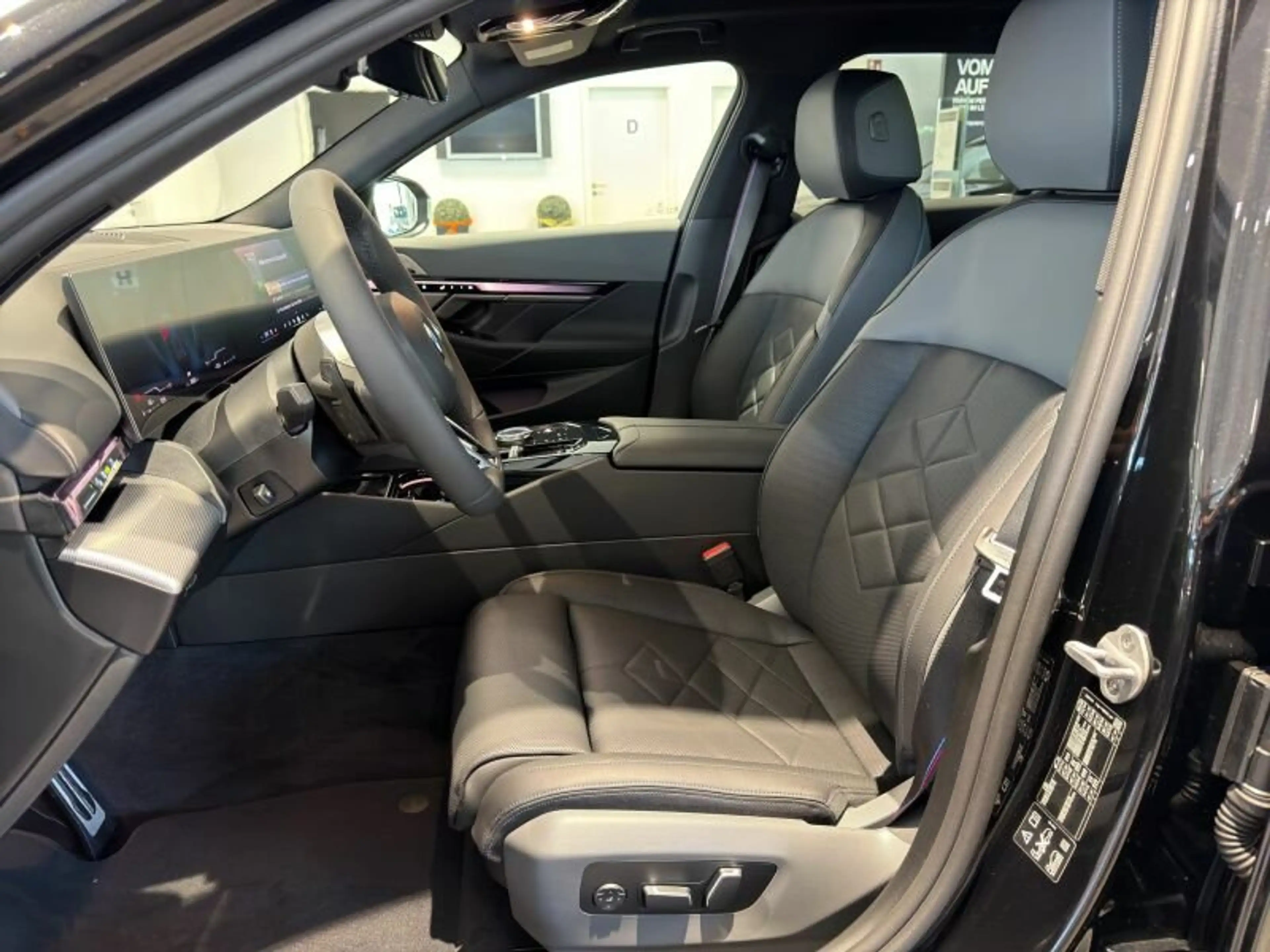 BMW 540 D XDRIVE — photo 8