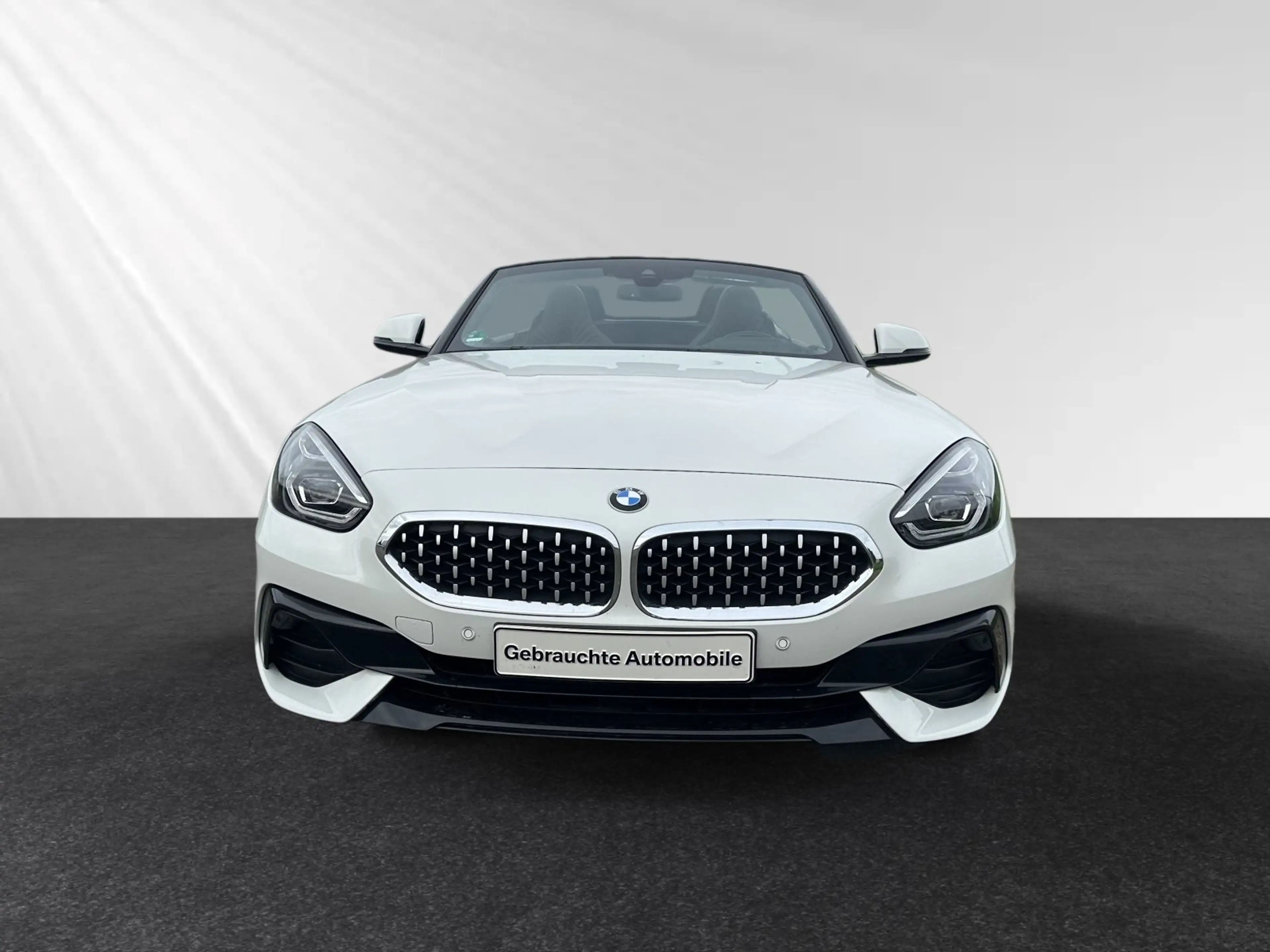 BMW Z4 sDrive20i Sport Line LCProf — photo 5
