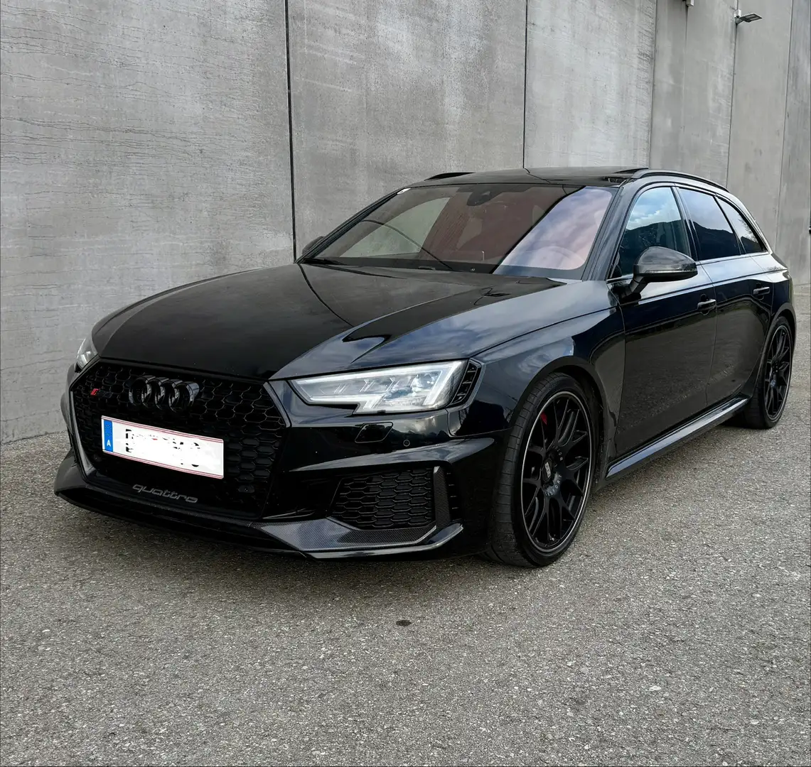 Audi RS4 2.9 TFSI quattro Schwarz - 1