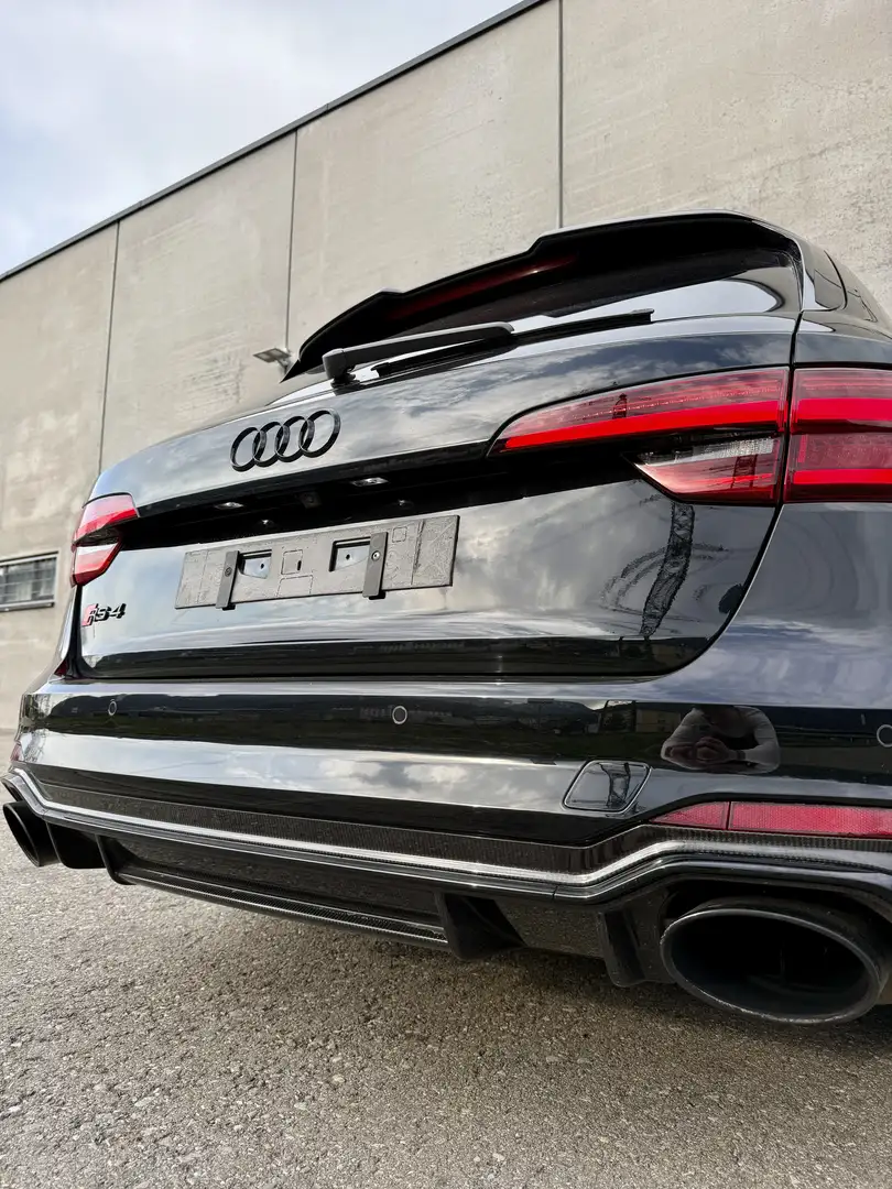 Audi RS4 2.9 TFSI quattro Schwarz - 2