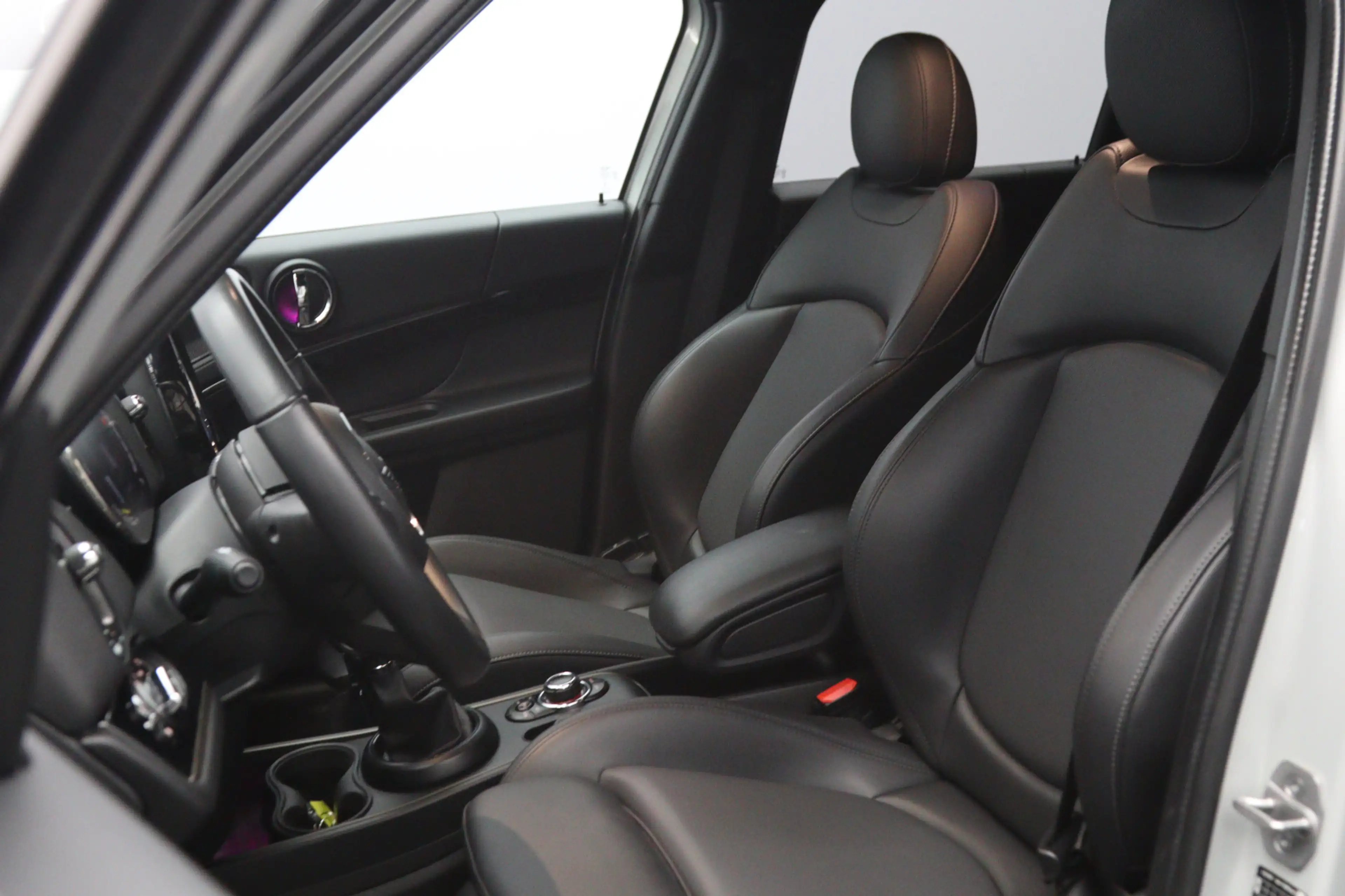 MINI Cooper SE Countryman 1.5 ALL4 220 PK MINI Yours PHEV, Leder, Cruise Con — photo 3