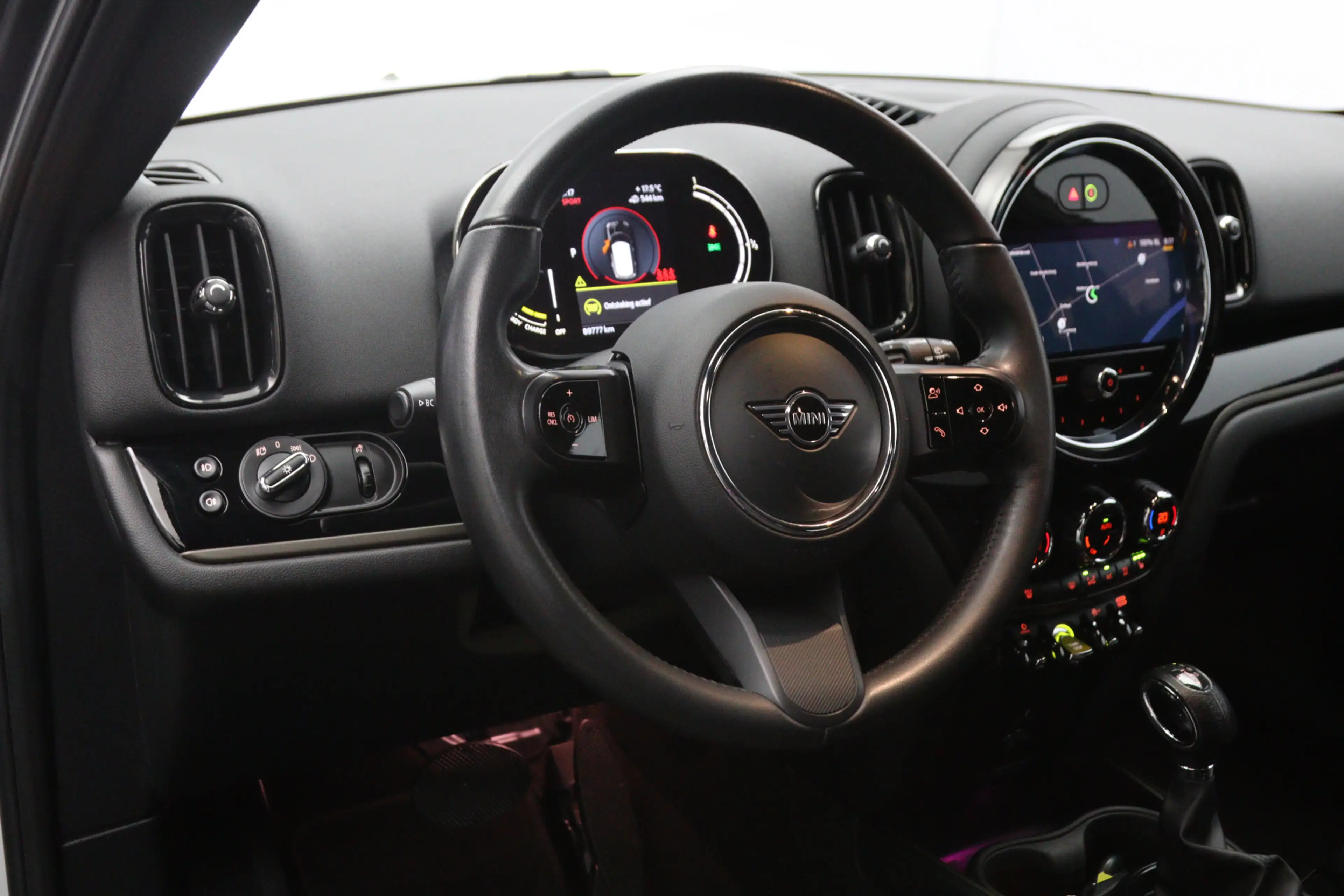 MINI Cooper SE Countryman 1.5 ALL4 220 PK MINI Yours PHEV, Leder, Cruise Con — photo 2
