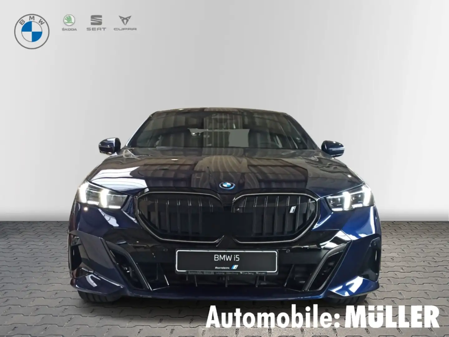 BMW i5 eDrive40 Limousine M Sport Klima Navi AHK RFK HuD Blue - 2