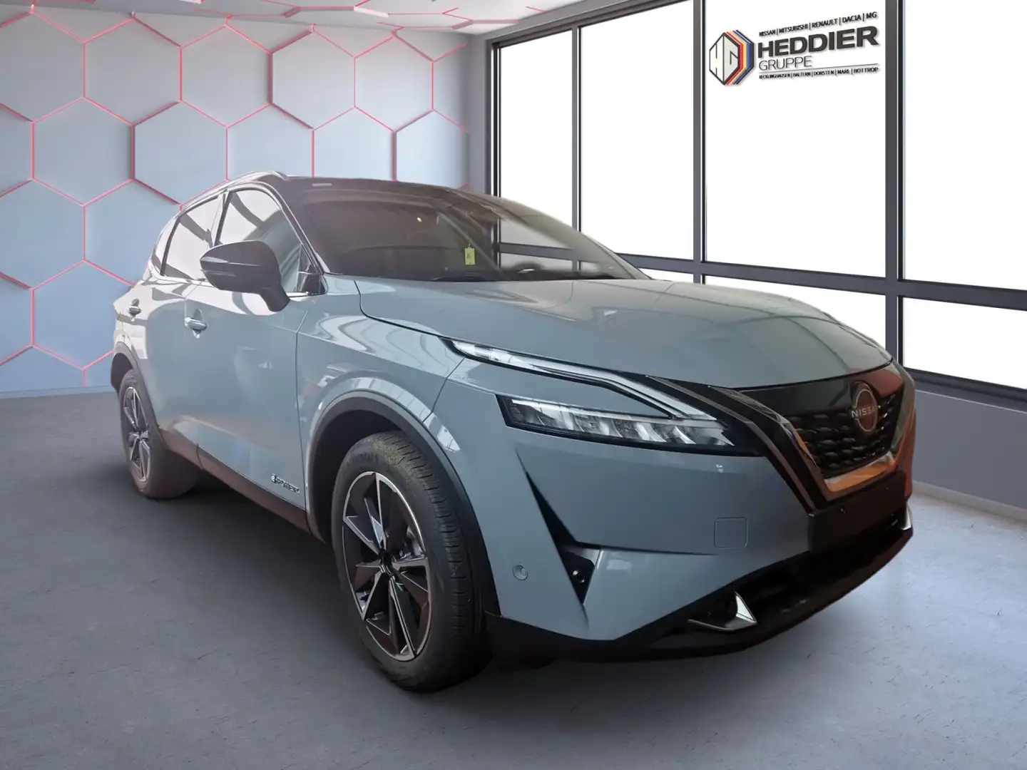 Nissan Qashqai Tekna+ e-Power 190 PS *NAVI*KLIMA*BOSE* Šedá - 2