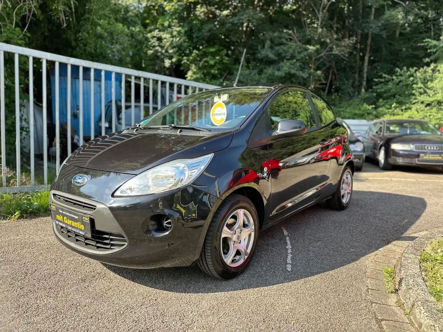 Ford Ka/Ka+ Trend*Tüv Neu*1 Hand*Klima*Top* Schwarz - 2