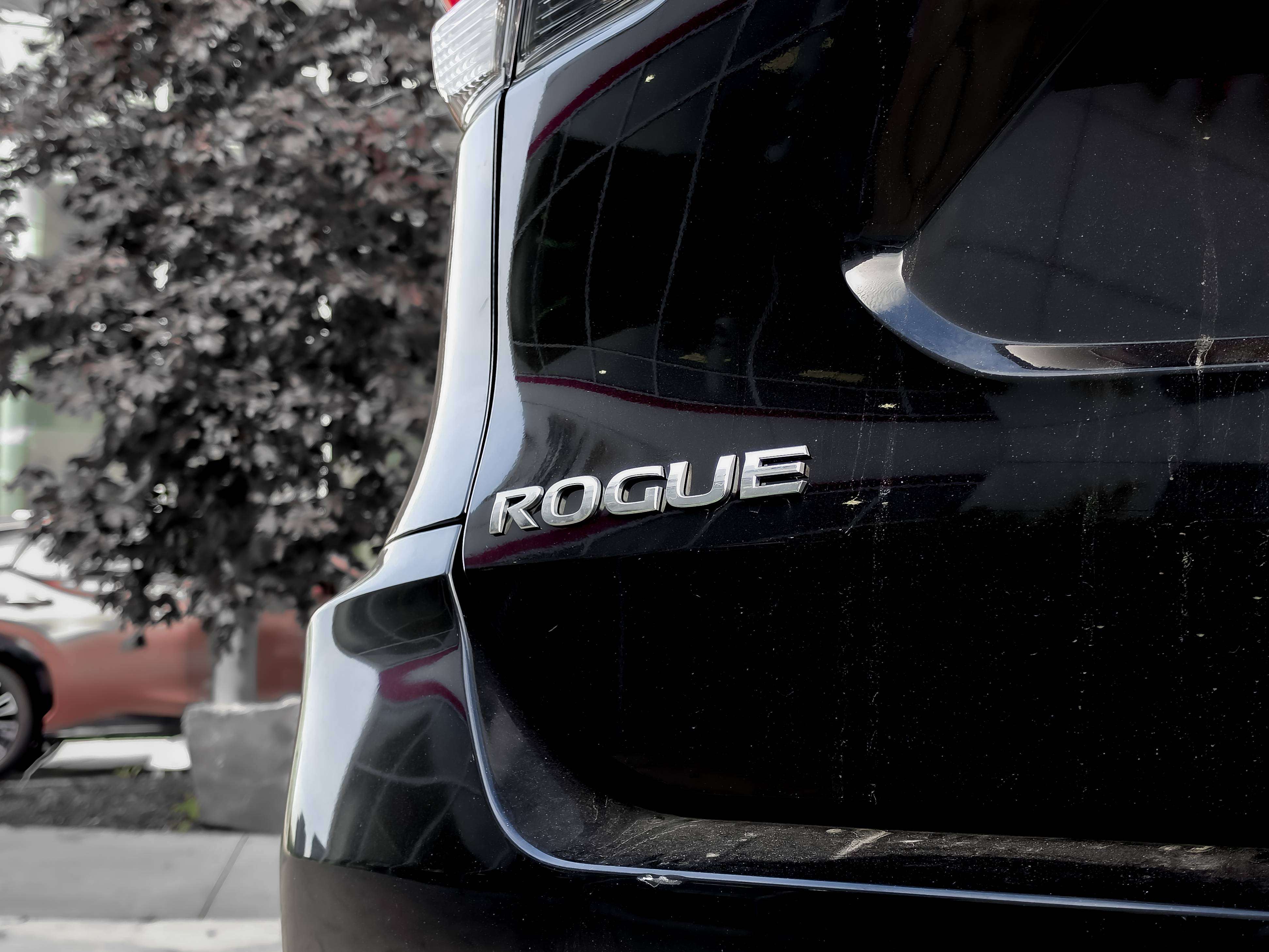 used 2020 Nissan Rogue car, priced at $19,995
