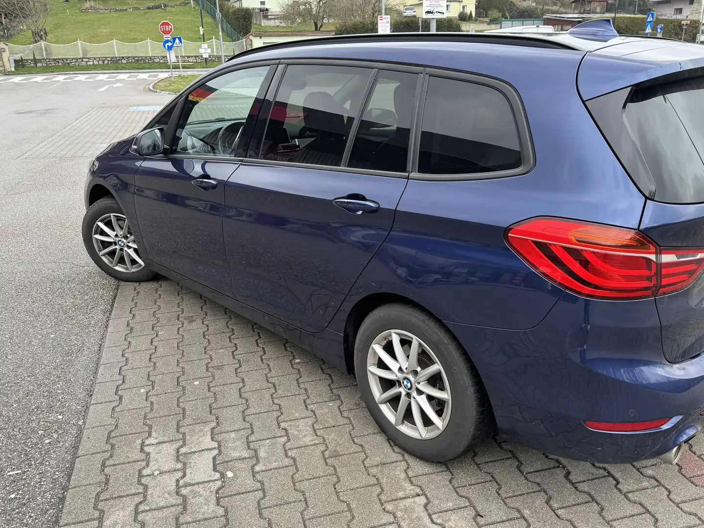 BMW 216 216i Gran Tourer - 2