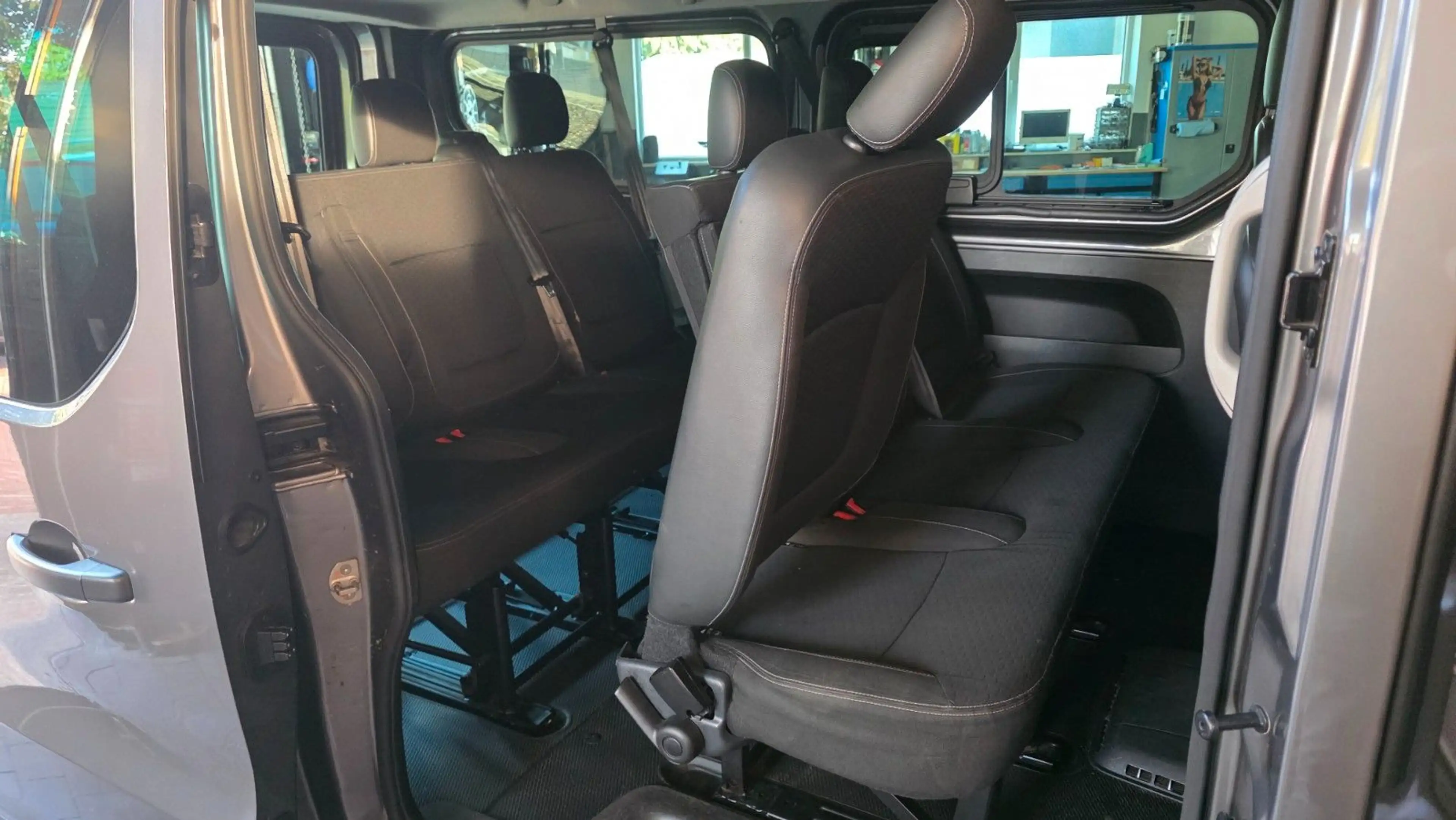 Opel Vivaro B Kombi Combi L2H1 9 Sitze  2,9t — photo 13