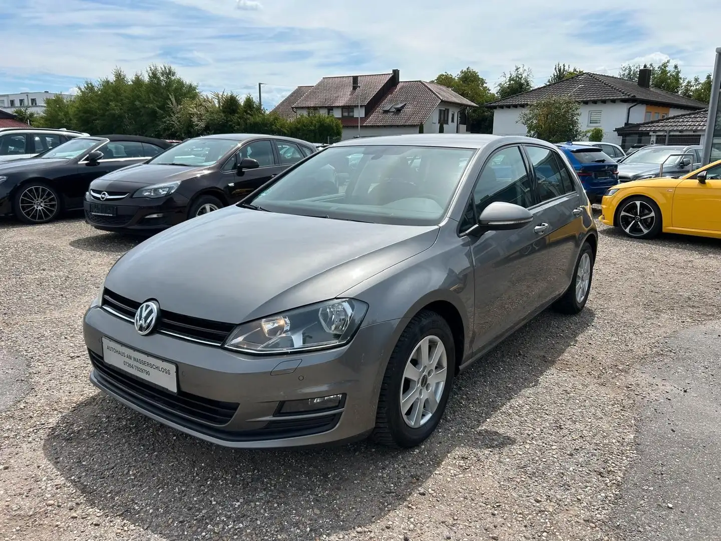 Volkswagen Golf VII.Trendline*Business*TOUCH*KLIMA.Discover Grau - 2