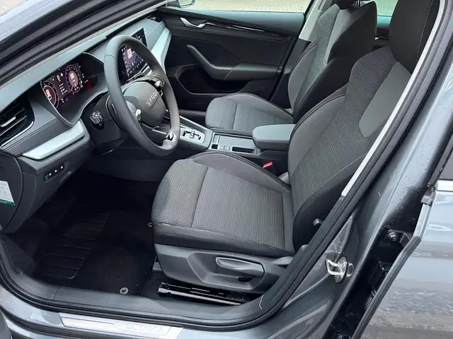 Skoda Octavia view 13