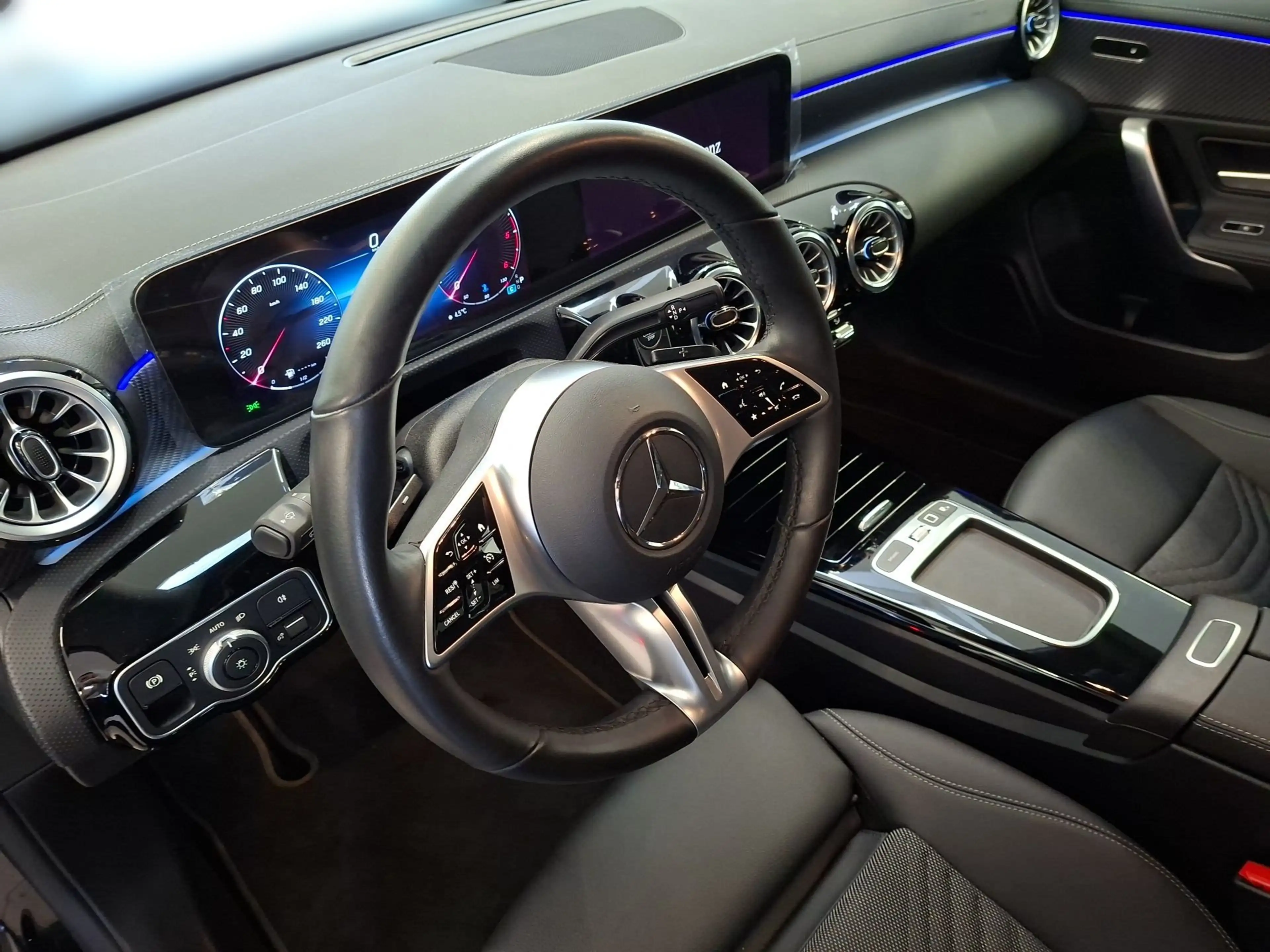 Mercedes-Benz CLA 180 CLA 180 d Shooting Brake PROGRESSIVE Advanced — photo 13
