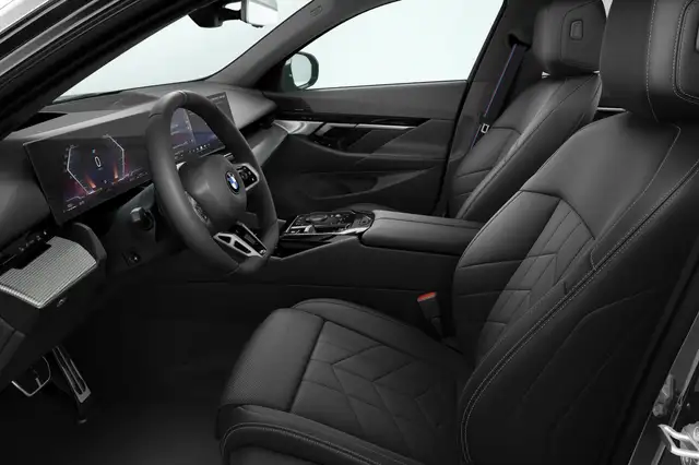 BMW 5 Series view 2