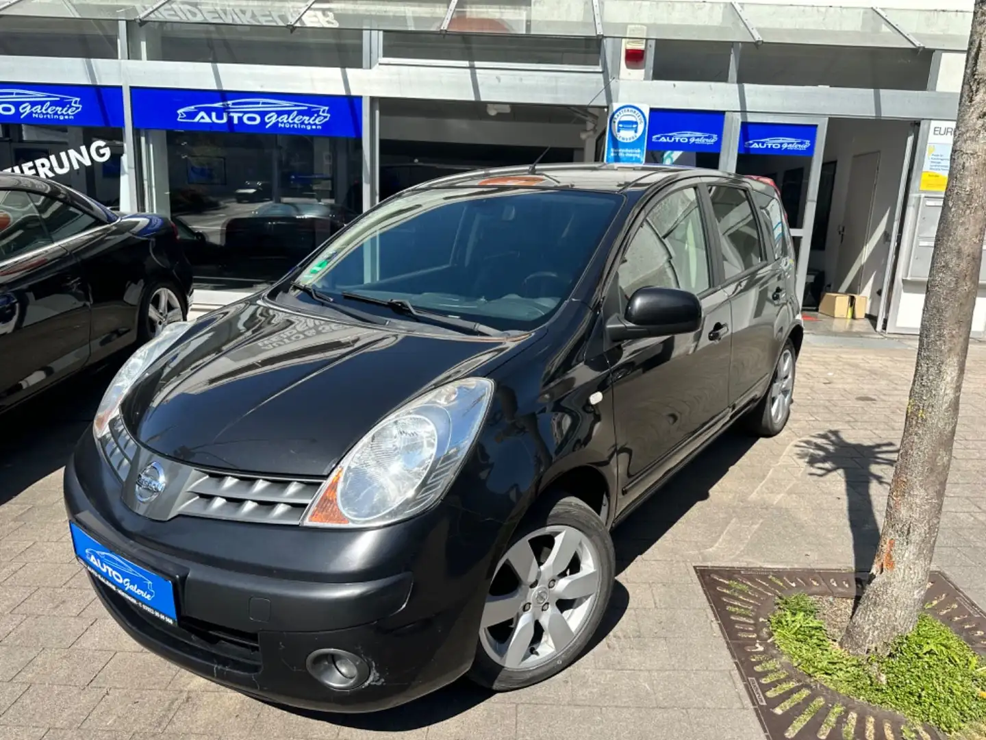 Nissan Note Tekna /Keyless/TÜV 10.26/Klimaautomatik crna - 1