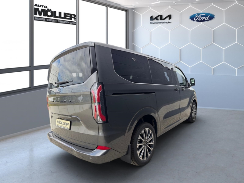 Ford Tourneo Custom 2.5l PHEV Bus M1 340L1 Titanium X FWD B&O — photo 3