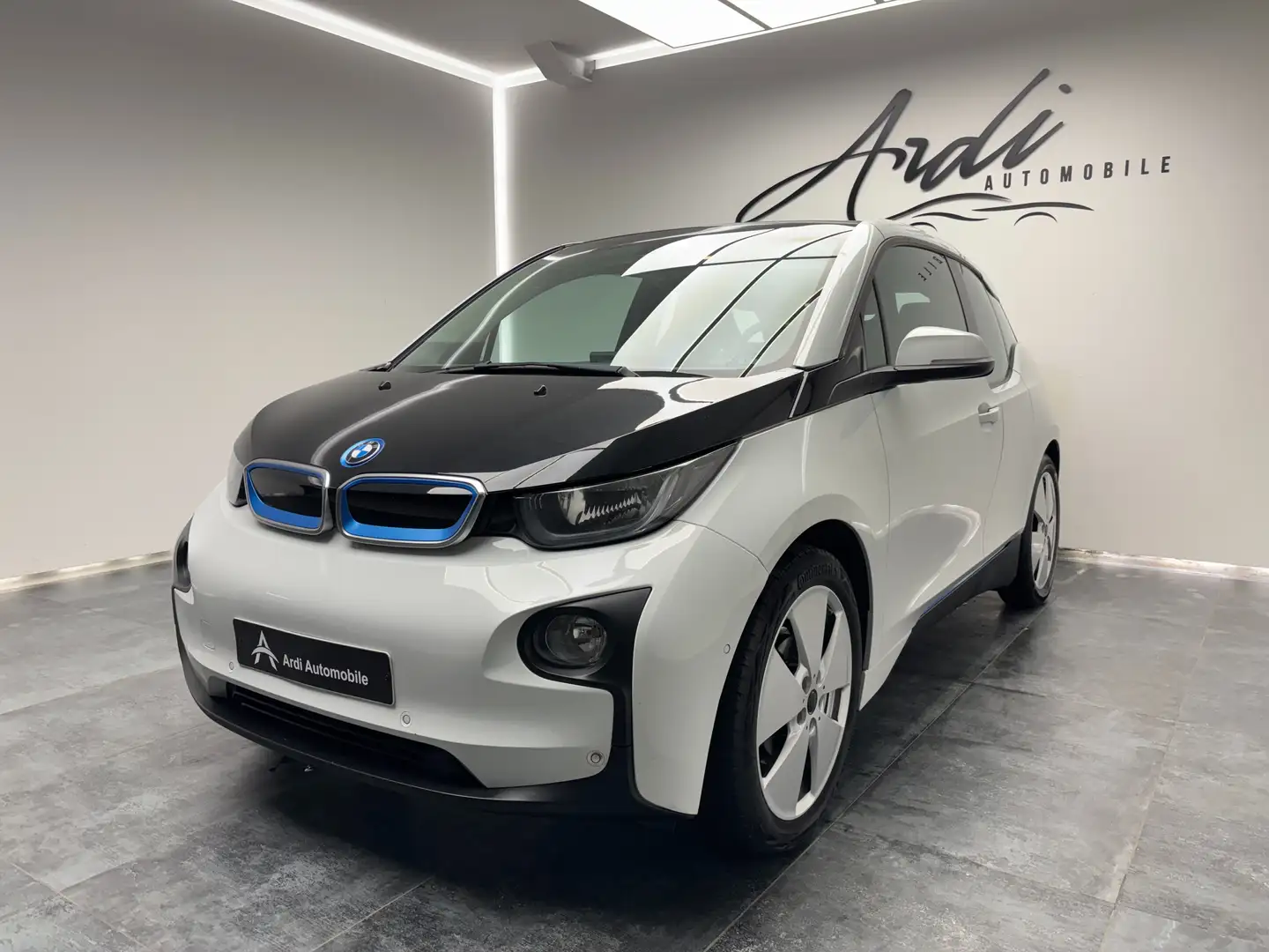 BMW i3 *CAMERA AR*GPS PRO*CAPTEUR*1ER PROPRIO*GARANTIE* Blanc - 1