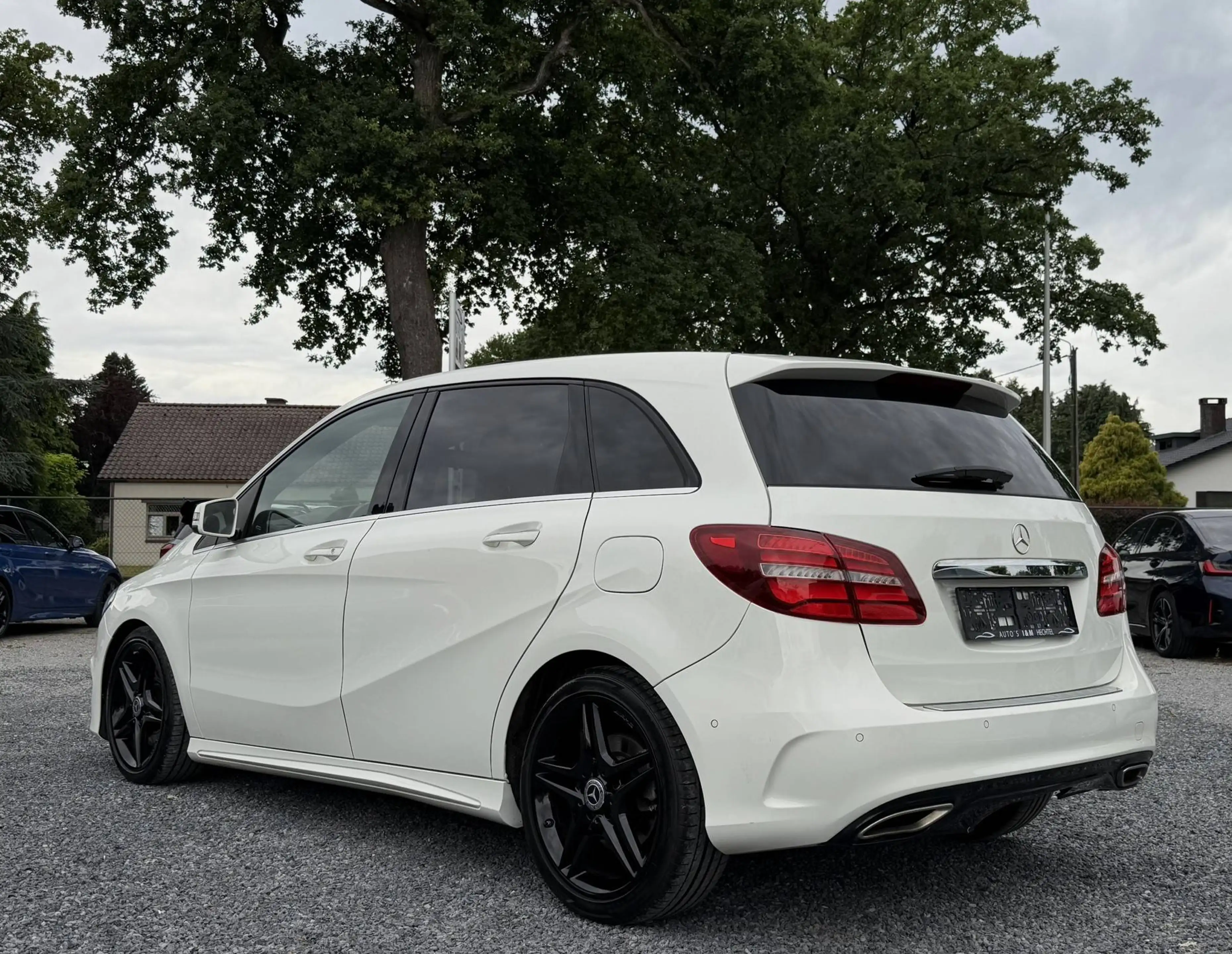 Mercedes-Benz B 220 CDI 4-Matic AMG line Pano H&K Sfeerv. Garantie! — photo 2