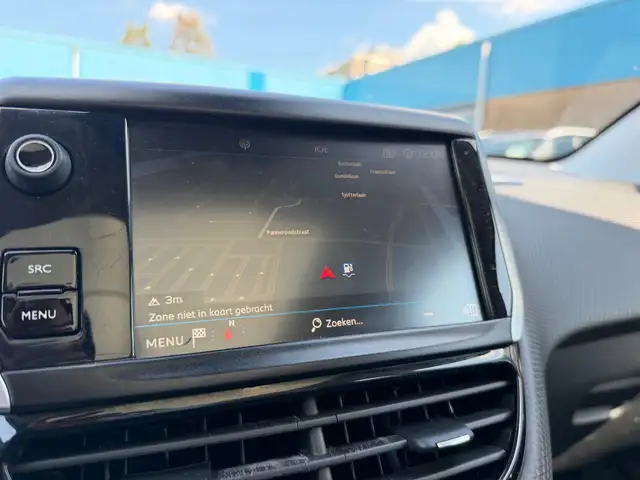 Peugeot 2008 view 19