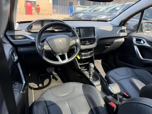Peugeot 2008 view 2