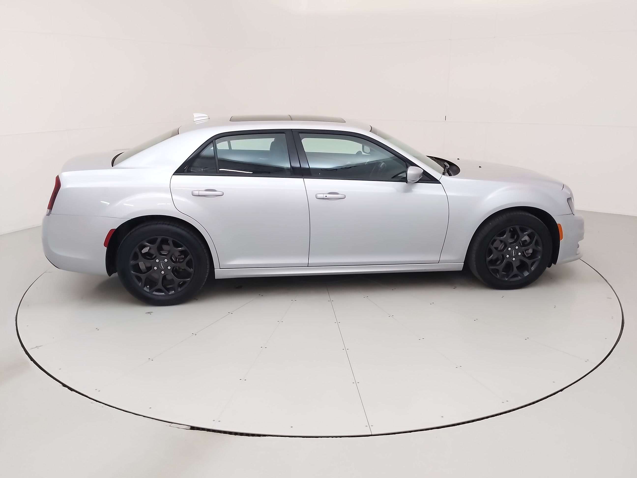 2023 Chrysler 300