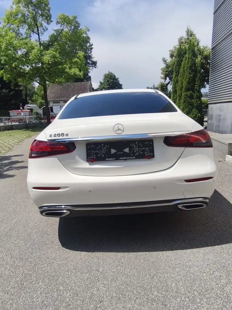 Mercedes-Benz E 200 9d Avantgarde+Premium Plus - 2