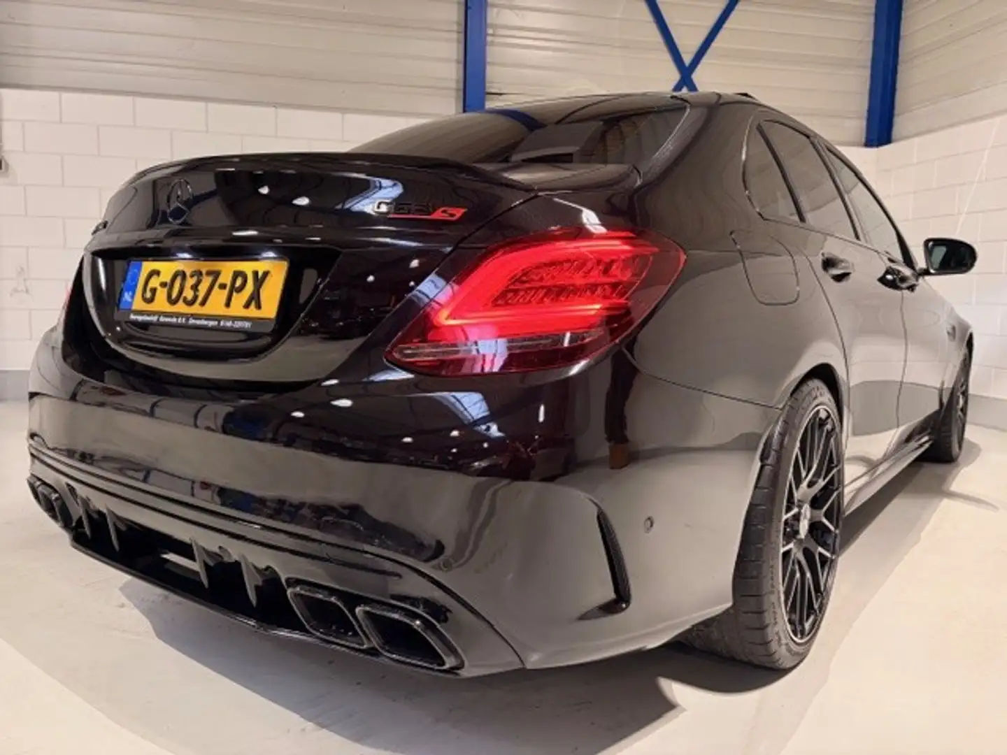 Mercedes-Benz C-Klasse C63S 4.0l V8T 510PK Speedshift, Pano, Hea Noir - 2