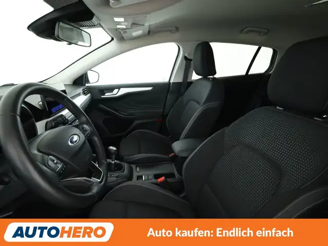 Ford Focus view 10
