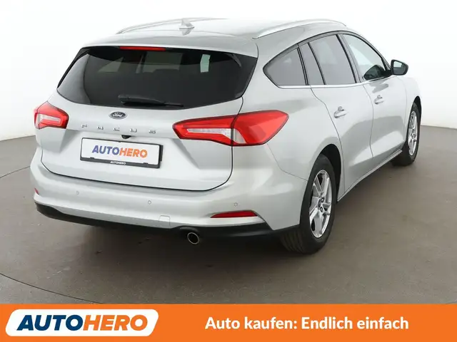 Ford Focus view 6