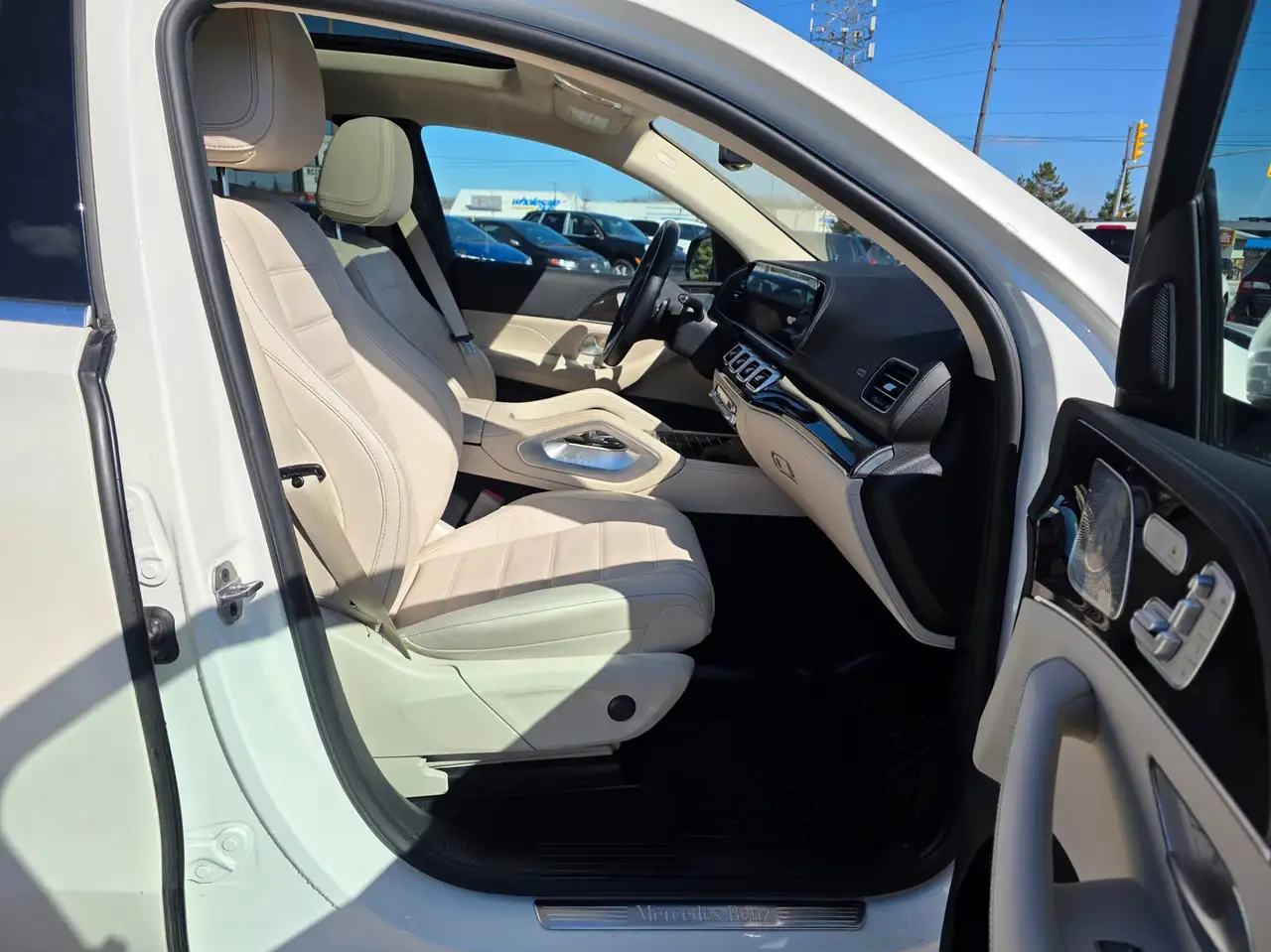 Mercedes-Benz GLE снимка Mercedes-Benz GLE