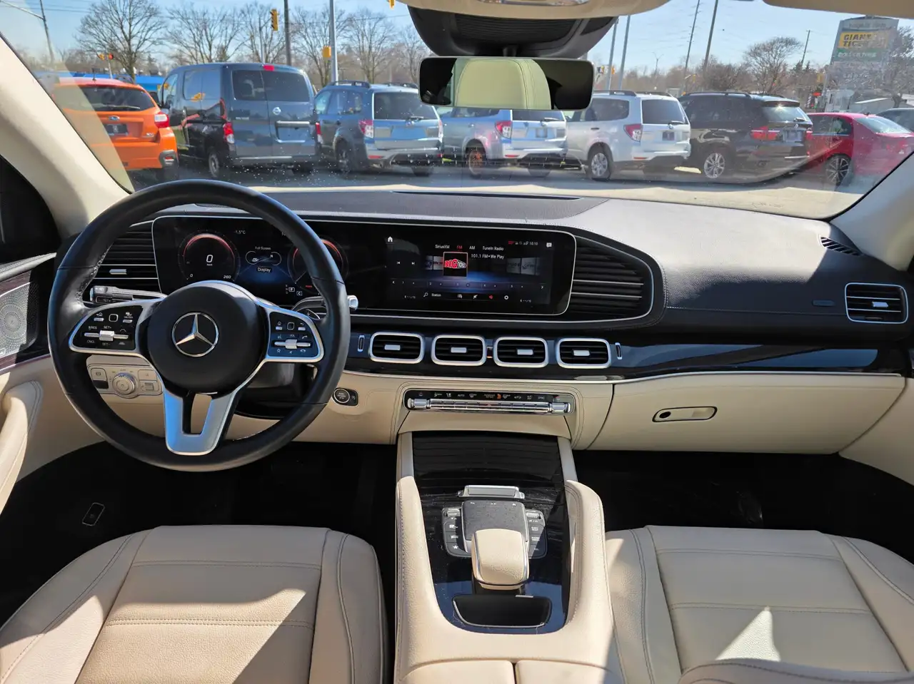 Mercedes-Benz GLE снимка Mercedes-Benz GLE