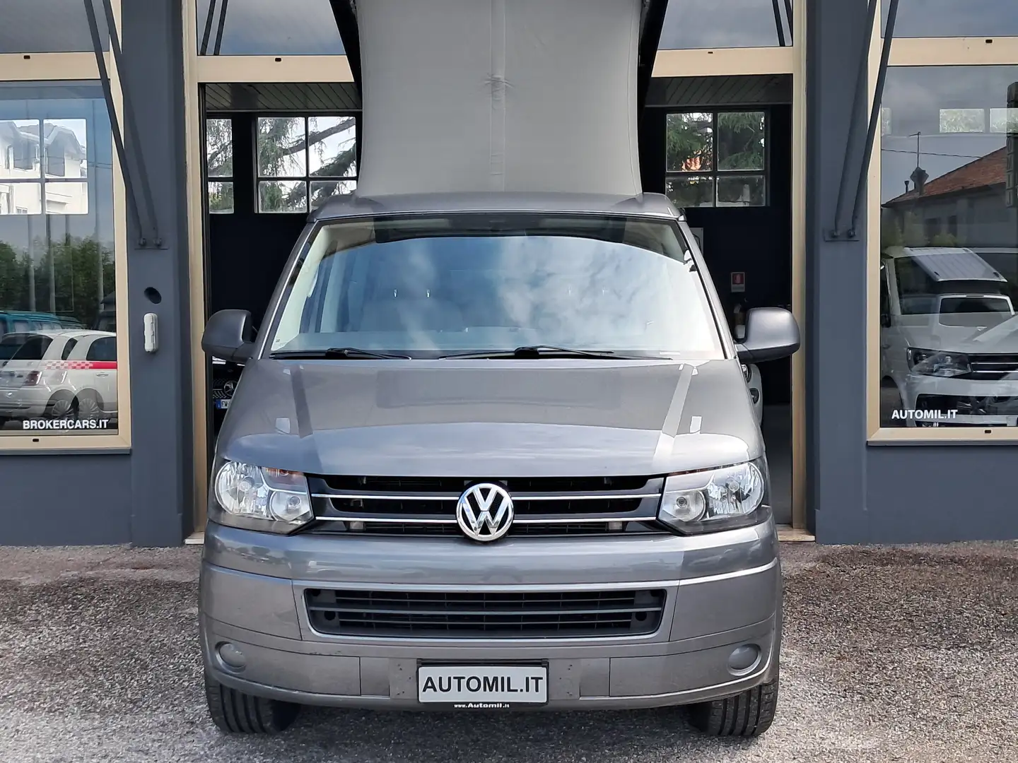 Volkswagen T5 California BEACH 2.0 TDI 140 CV Gris - 1